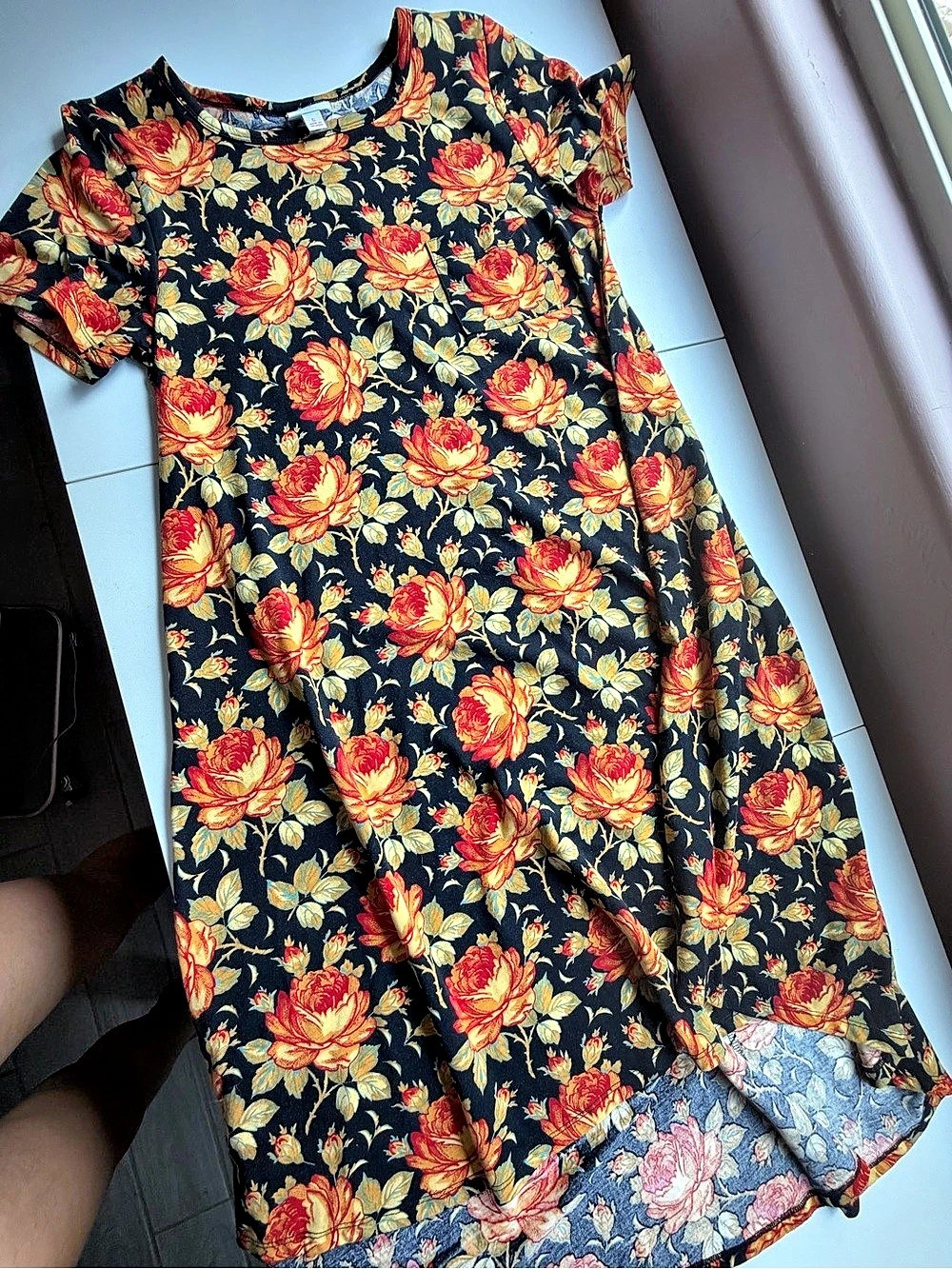 LuLaRoe Julia Floral Midi Dress in Black & Red Size Small Like New